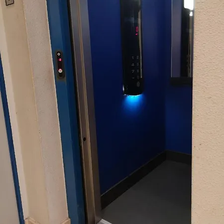 Kwatera prywatna Arena Con Plaza De Garaje *