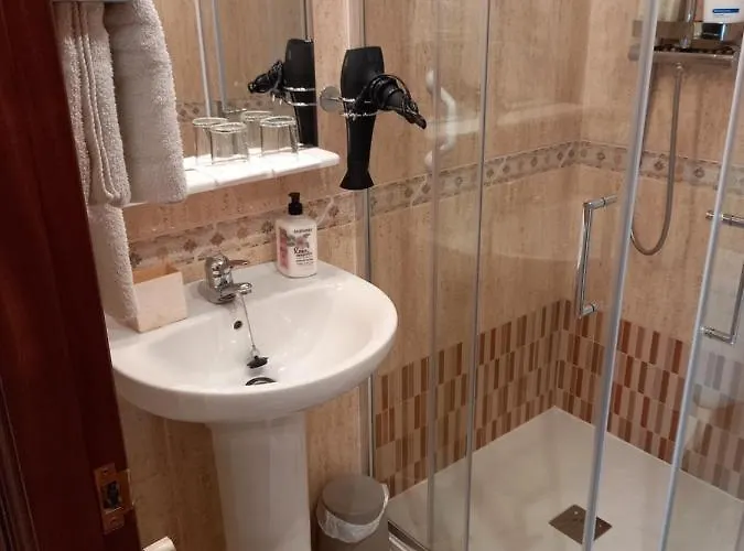 Arena Con Plaza De Garaje Homestay