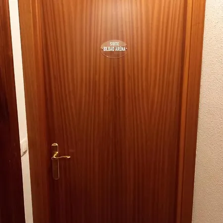 Arena Con Plaza De Garaje * Bilbao